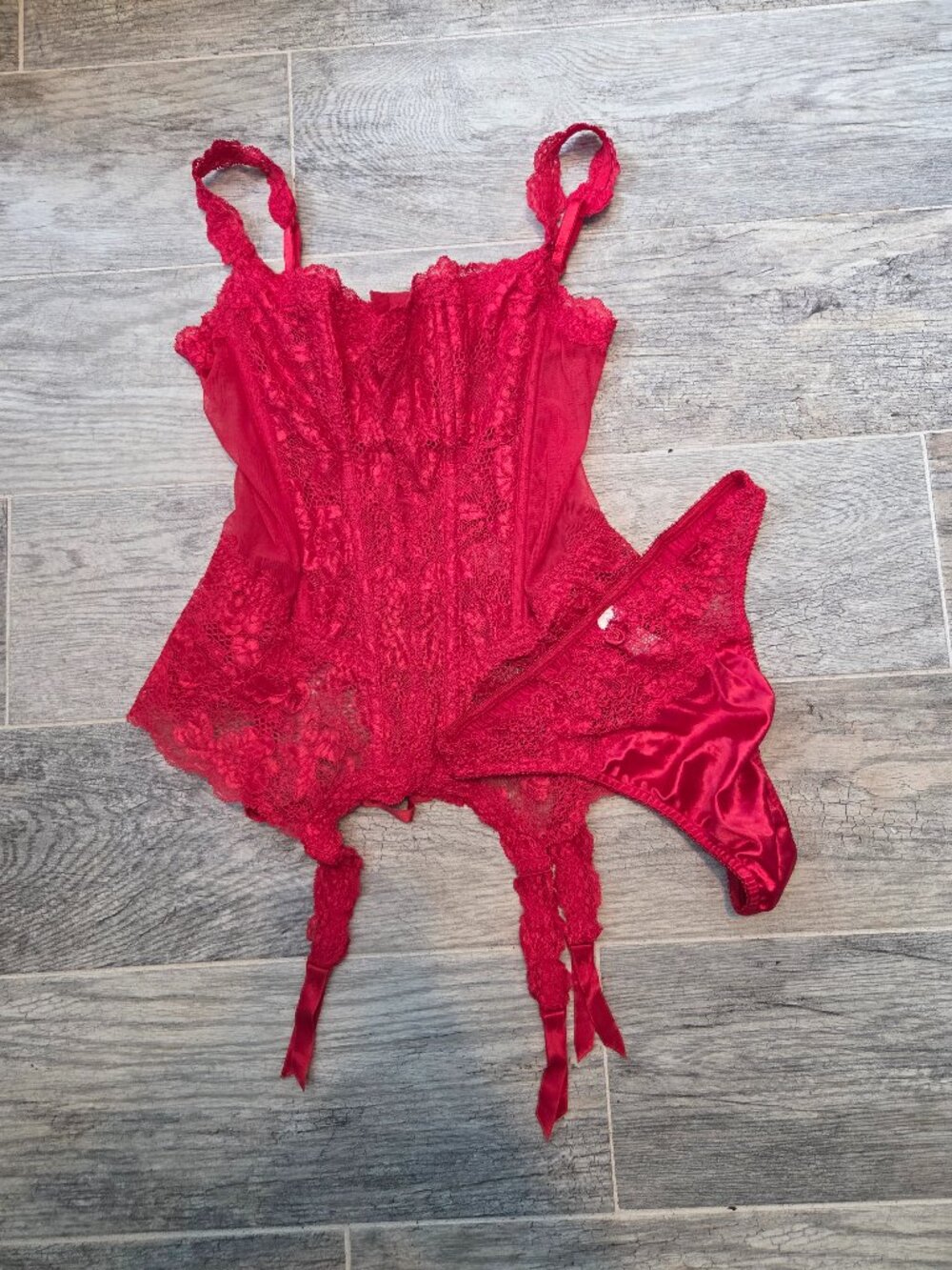 VTG 90s Victoria's Secret Red Lace Bustier Corset Garter 34 & Thong M 2pc RARE